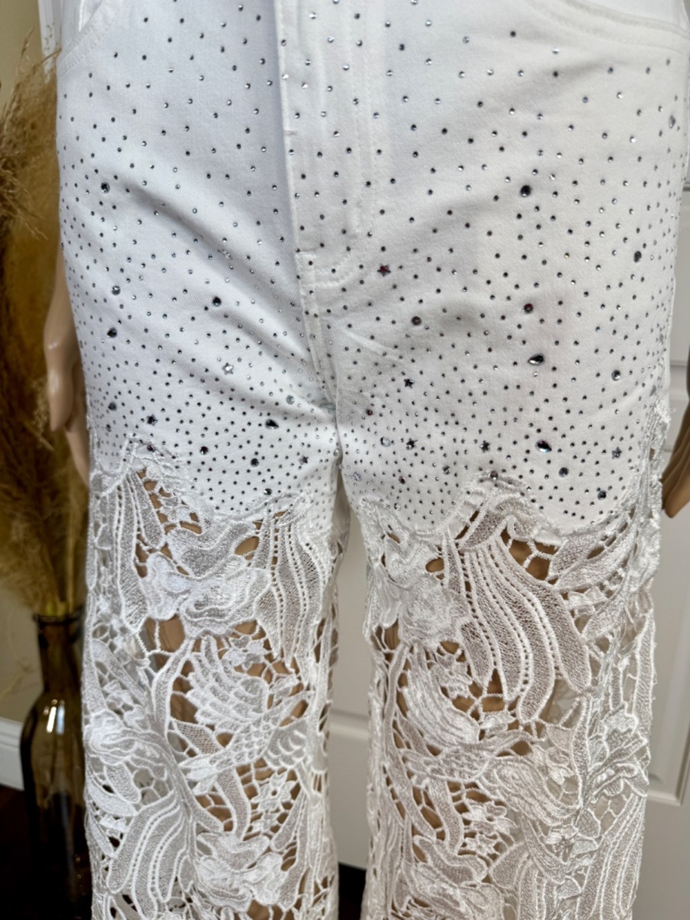 WHITE HIGH WAIST CRYSTAL EMBELLISHED CURVE HUGGING WIDE LEG LACE JEANS -NWT - Picture 5 of 17